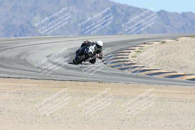 media/Oct-05-2025-CVMA (Sun) [[beeef4f201]]/Race 11-500-400(4)-350 Supersport/